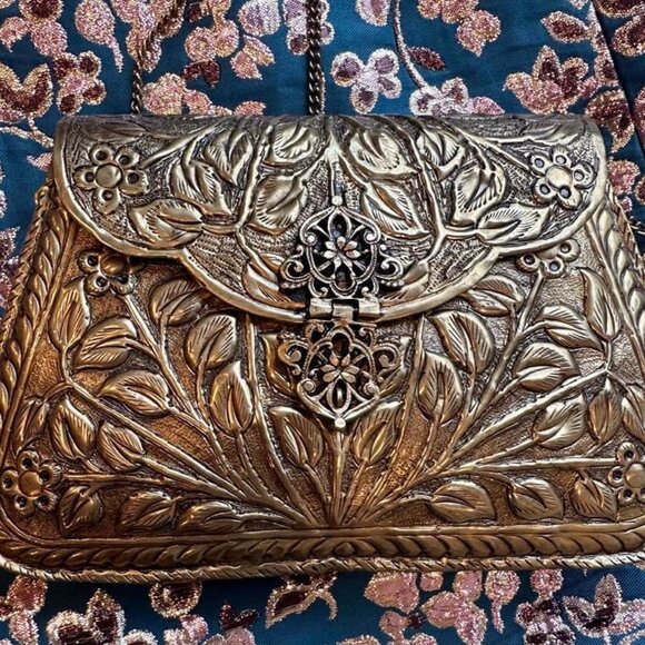 BHLDN Anthropologie Gold Metal Brienne Embossed St Xavier Bridal Clutch - Picture 4 of 7